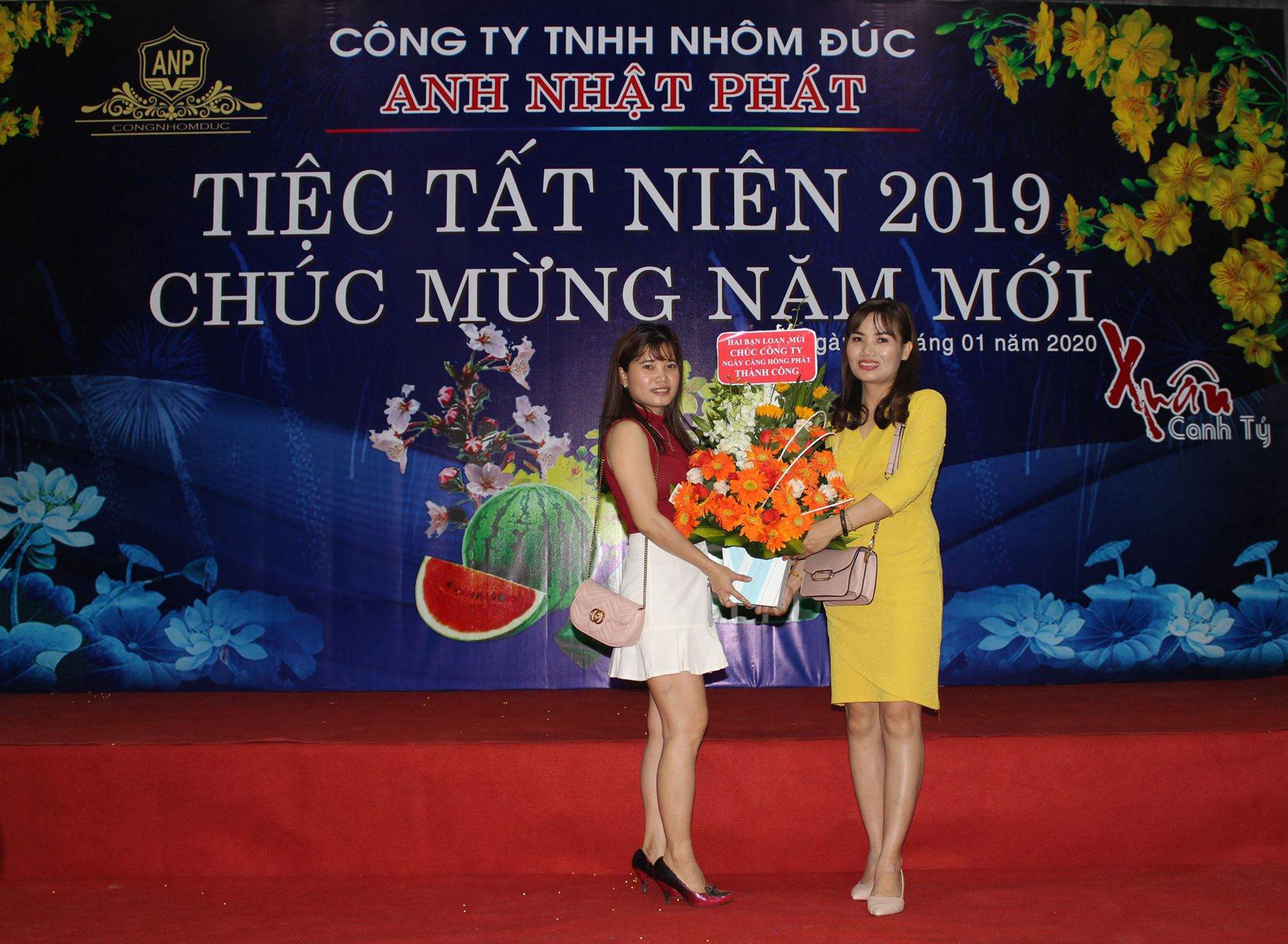 tất niên nhôm đúc anh nhật phát